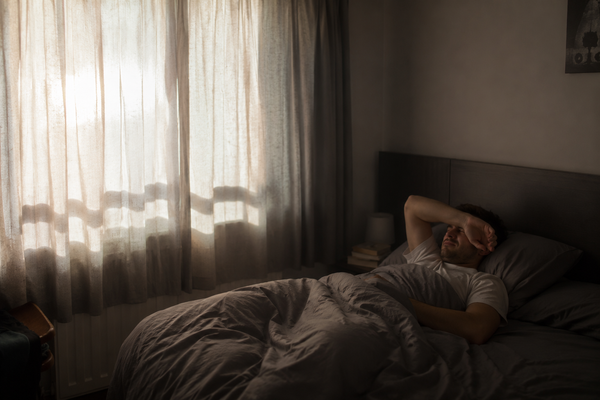 Sleeping with daylight in the room